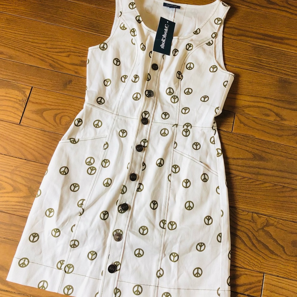 Peace Jumper